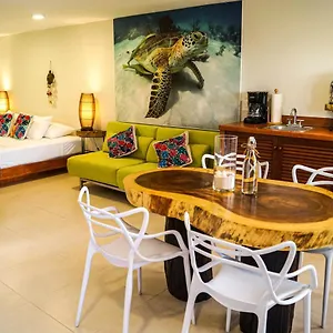 Casa Azul Maya Apartahotel Isla Mujeres